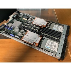 IBM Blade Server HS22 2x...